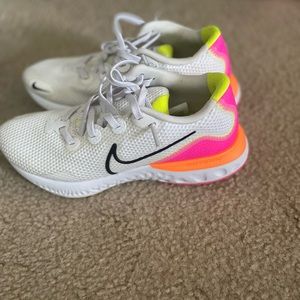 Women’s Bike Renew shoe Size 6